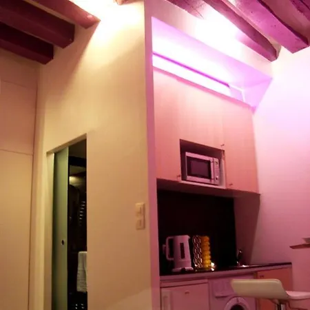 Studio Ours2 Apartment