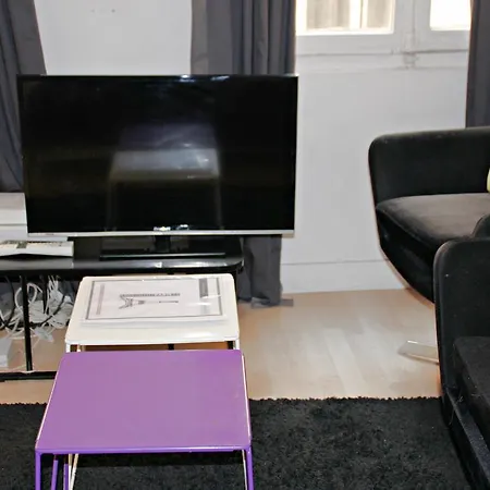 Studio Ours2
